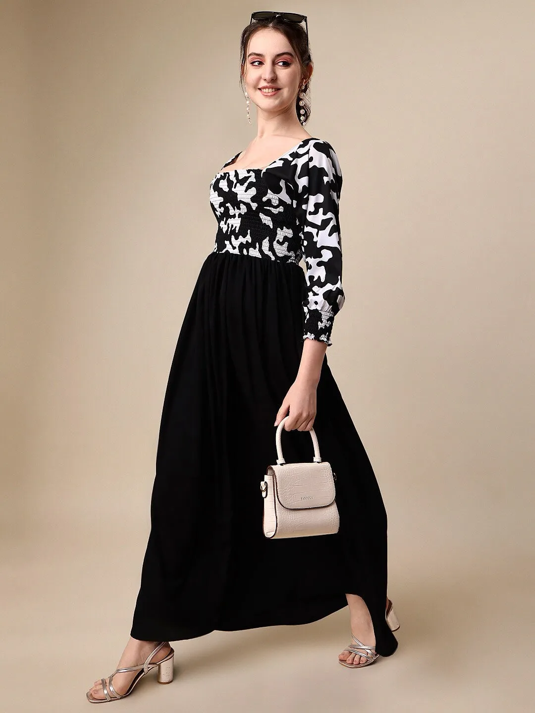 Chic Black Abstract Maxi Dress