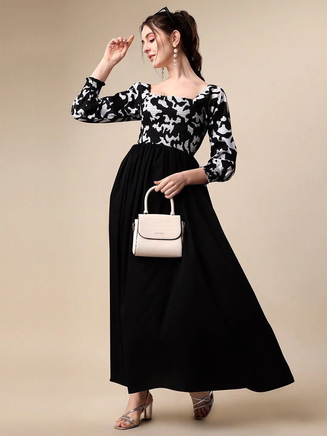 Chic Black Abstract Maxi Dress