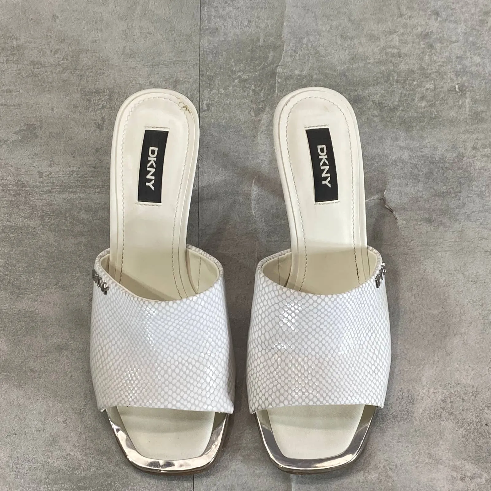 DKNY Women's White Snake Embossed Bronx Square Peep-Toe Slip-On Mule Sandals SZ7
