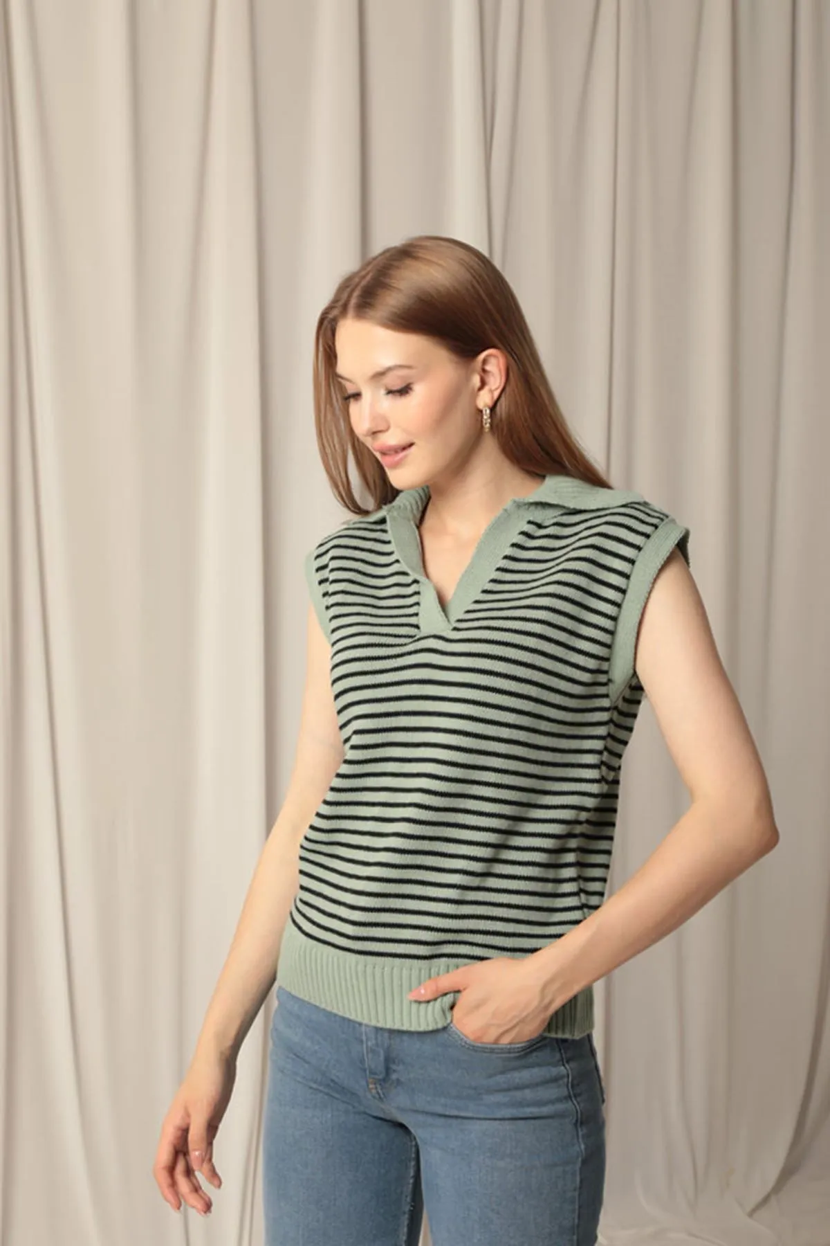 KKT Knitwear Fabric Striped Women's Crop Mint Sweater - Calais