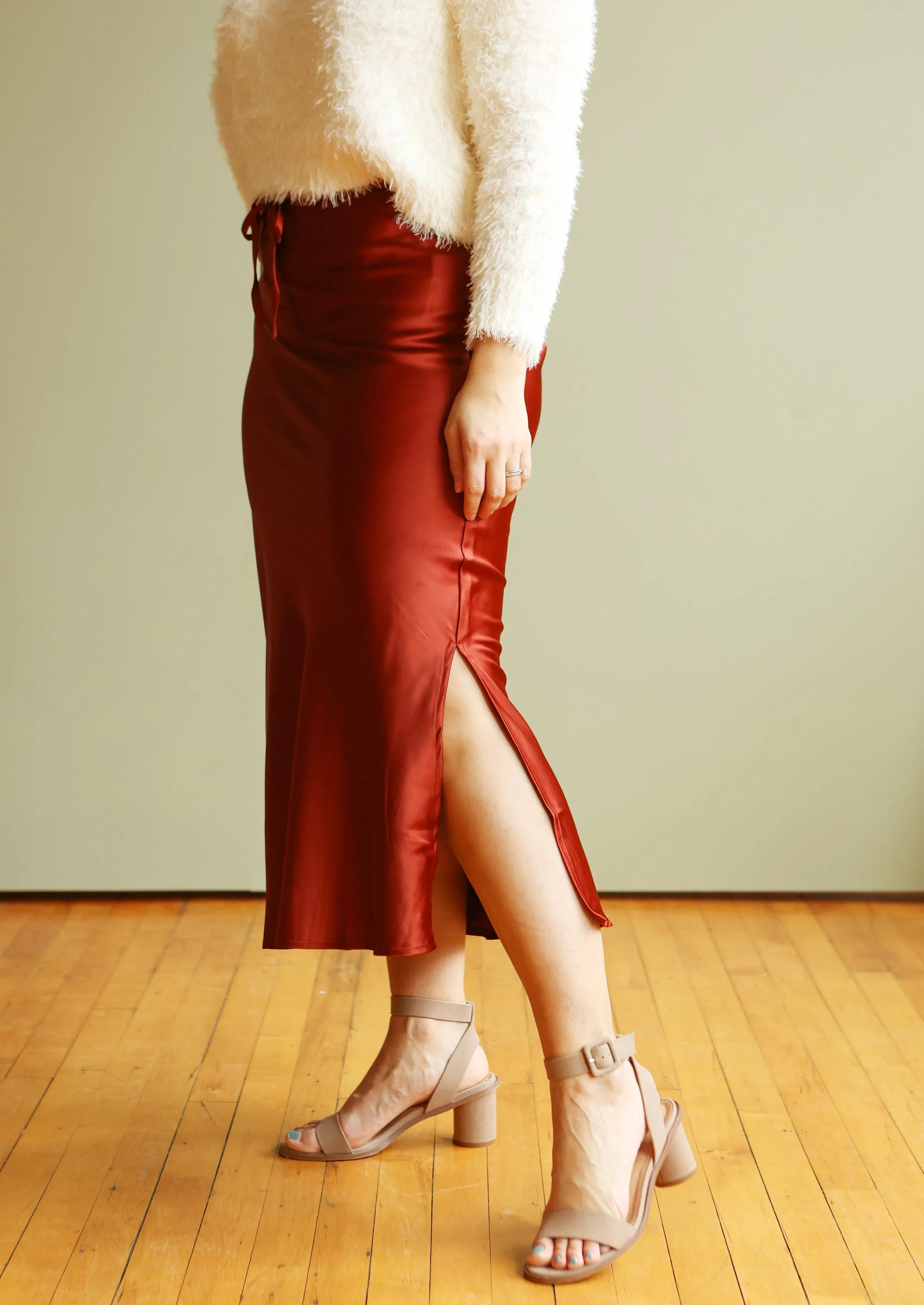 MADDY Slip Midi Skirt