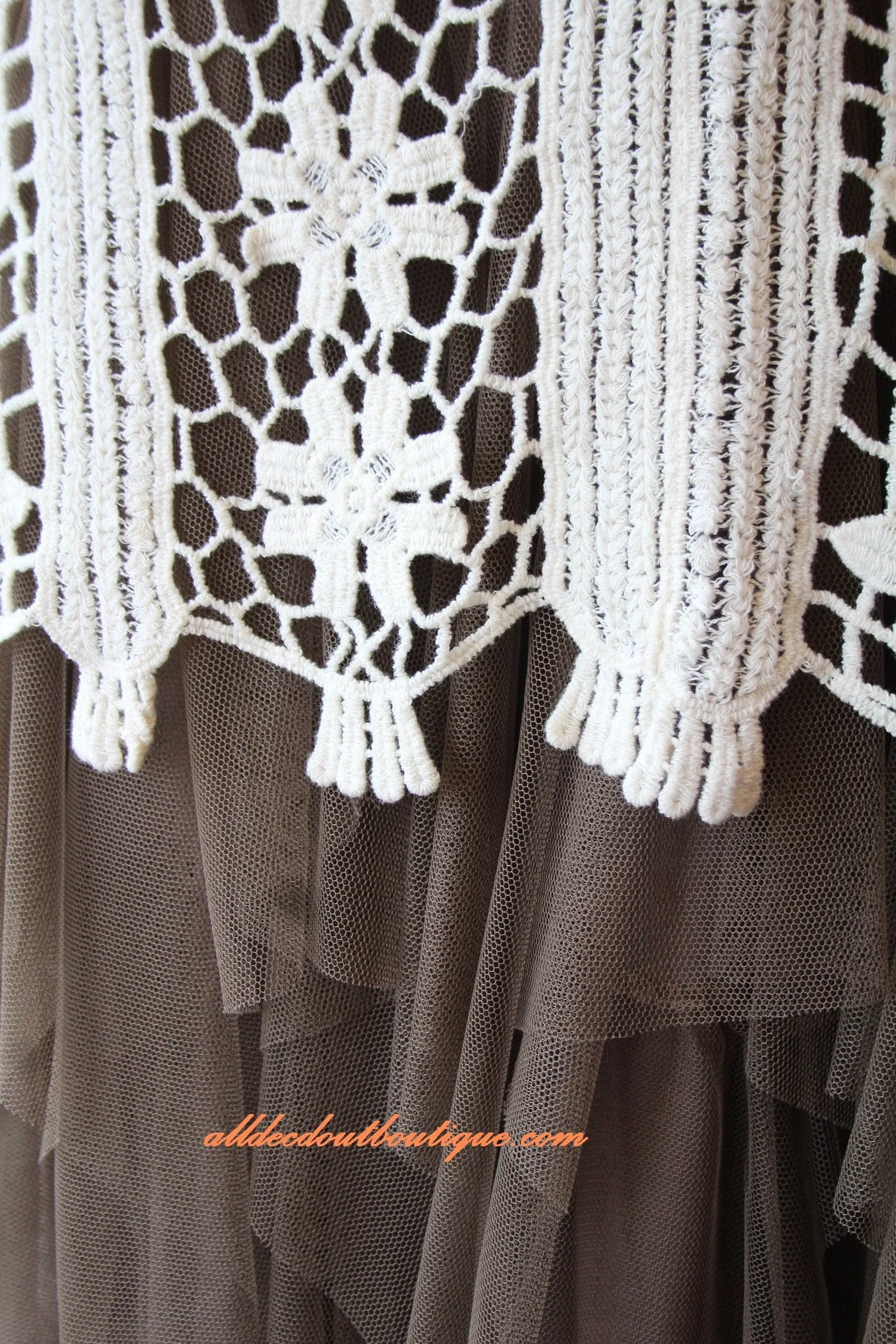 Ryu | Lace Ruffle Dress Cream