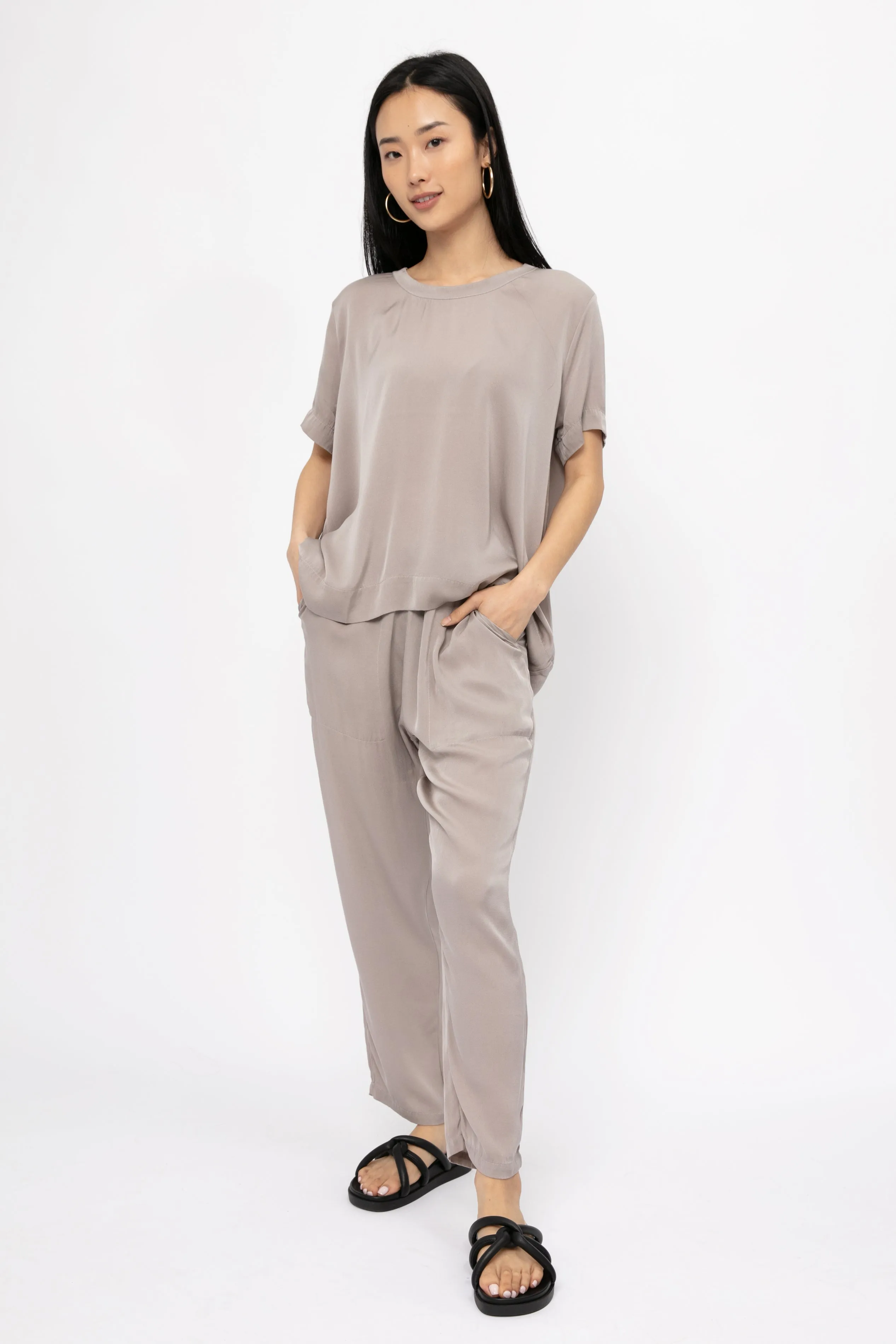 Silk Crop Pant in Greige