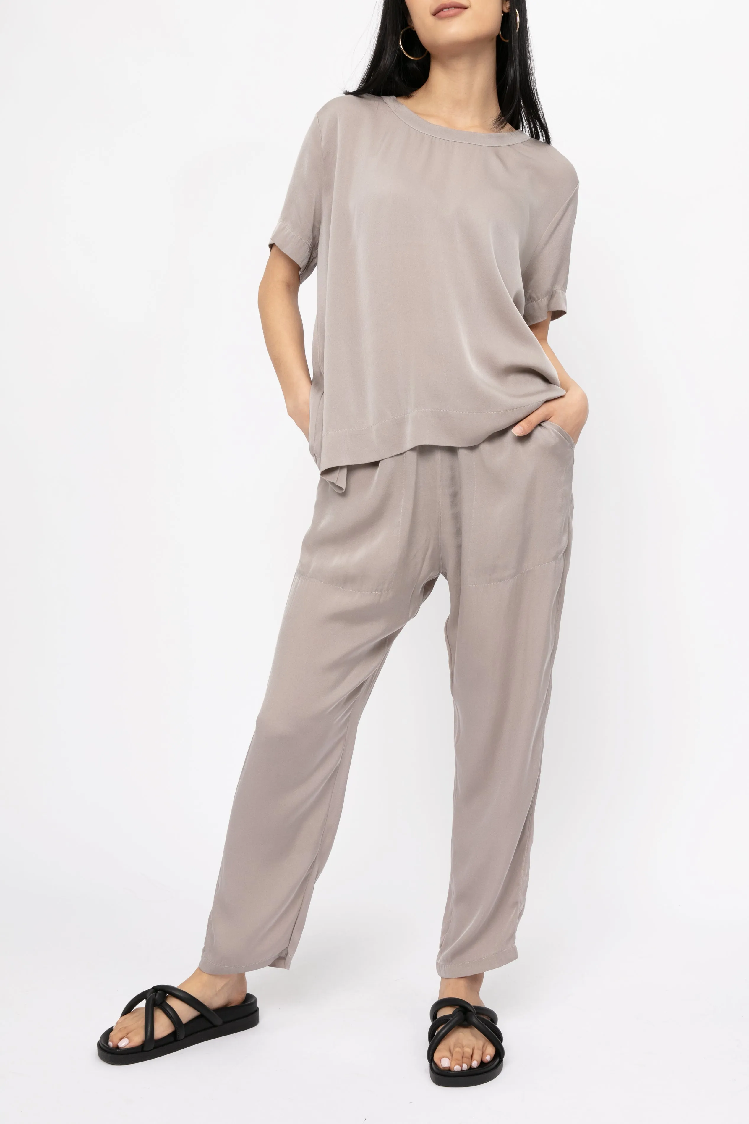Silk Crop Pant in Greige