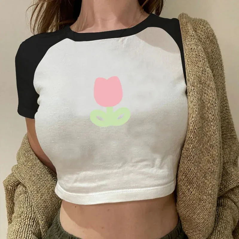 Tulip Printed Vintage Graphic Girl T-Shirt Crop Top